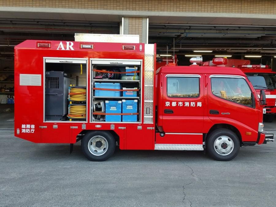  Hino Dutro Hybrid Air Rescue 2002 года  (фото 2 из 2)